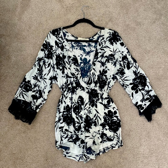 Black and White Floral Romper - Picture 1 of 4